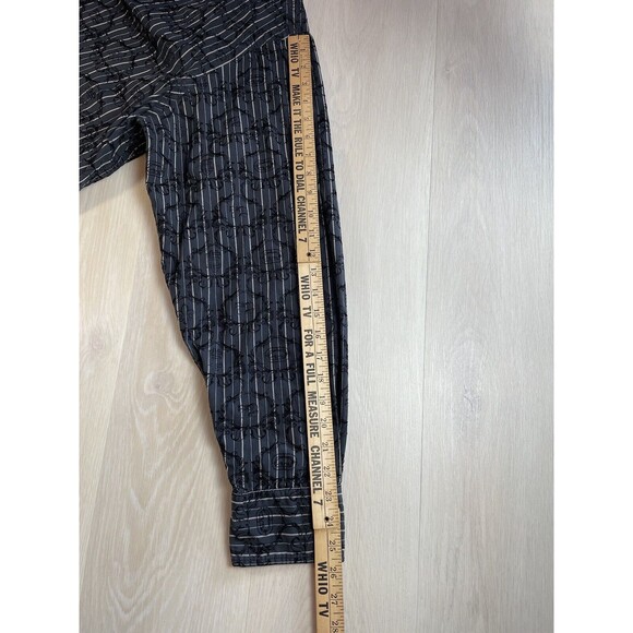 Ecko Unlimited Shirt Men's 2XL Black Emboss Design Long Sleeve Button Up Stripes - Picture 8 of 12